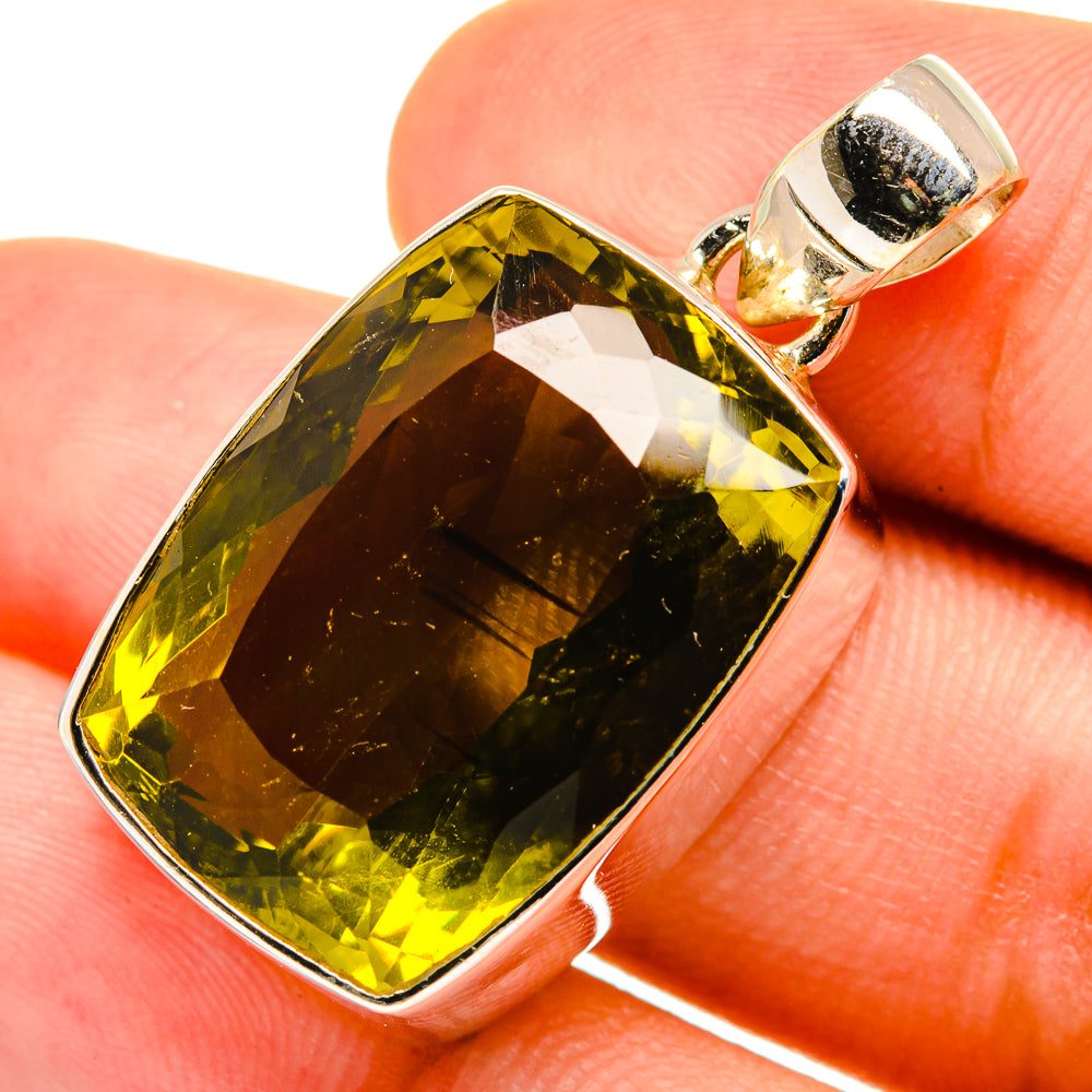Olive Quartz Pendants handcrafted by Anasilvercos - PD8900