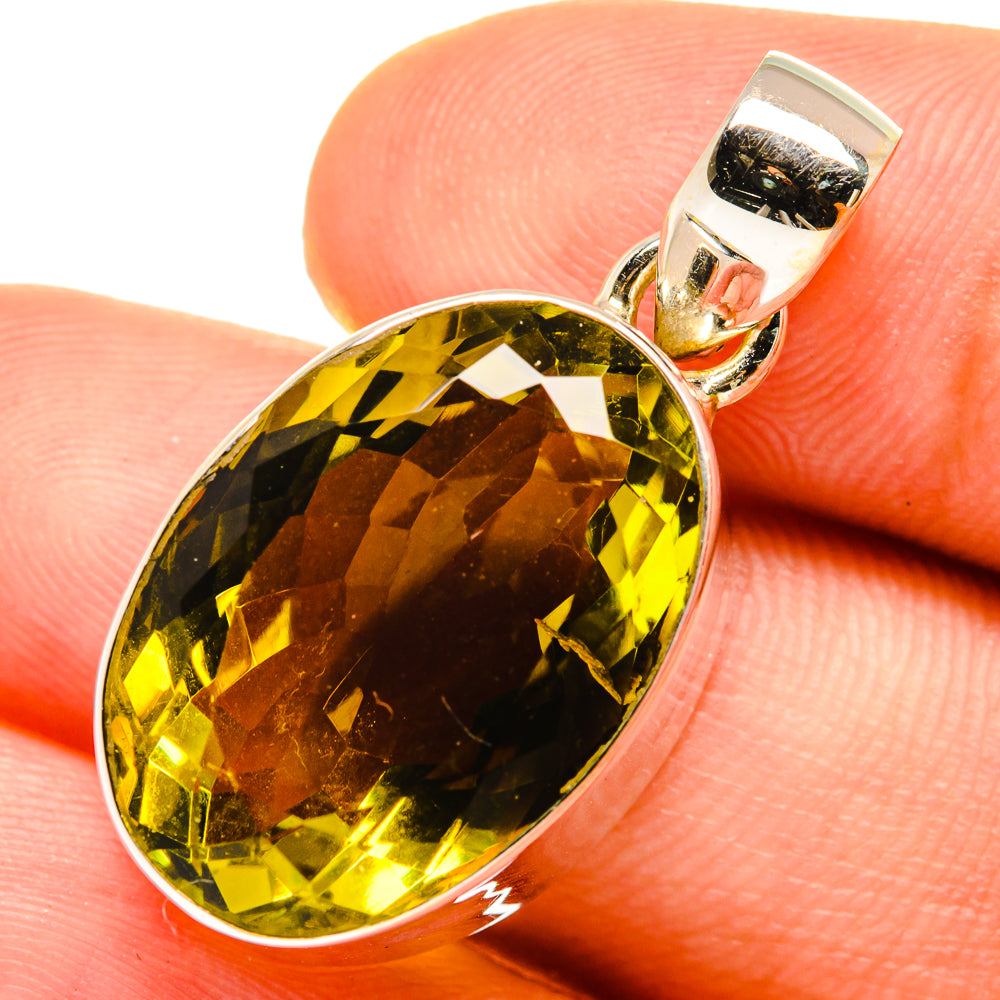 Olive Quartz Pendants handcrafted by Anasilvercos - PD8901