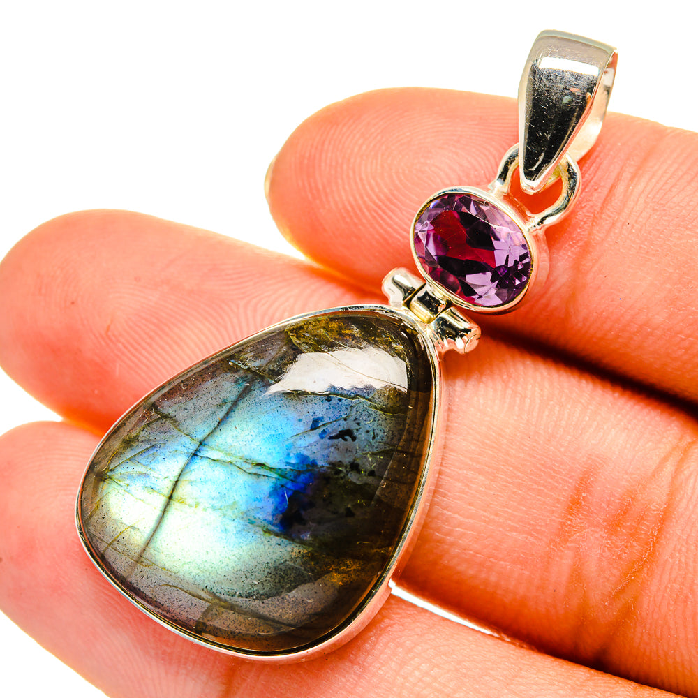 Labradorite Pendants handcrafted by Anasilvercos - PD9230