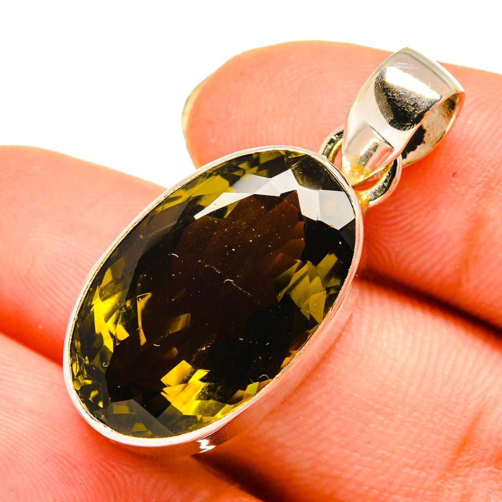 Olive Quartz Pendants handcrafted by Anasilvercos - PD9318