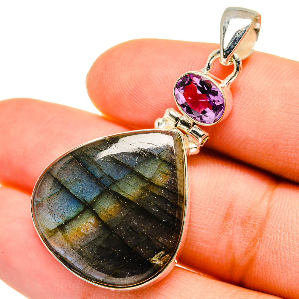 Labradorite Pendants handcrafted by Anasilvercos - PD9480