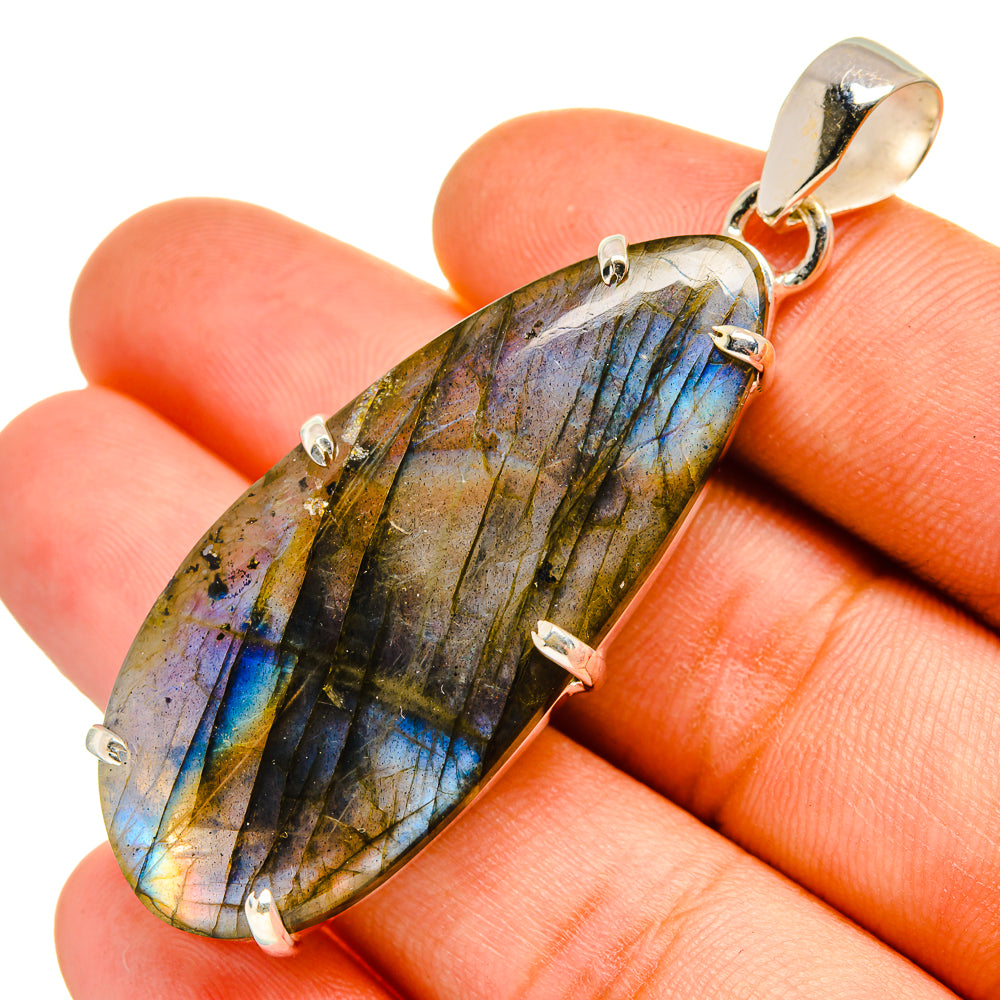 Labradorite Pendants handcrafted by Anasilvercos - PD9663