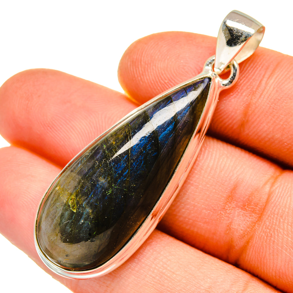 Labradorite Pendants handcrafted by Anasilvercos - PD9683