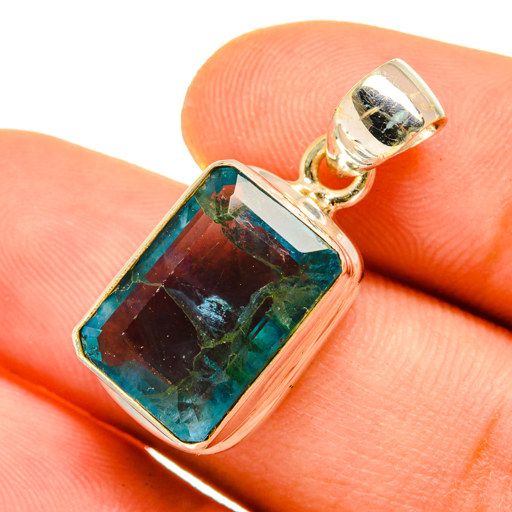 Green Fluorite Pendants handcrafted by Anasilvercos - PD9772