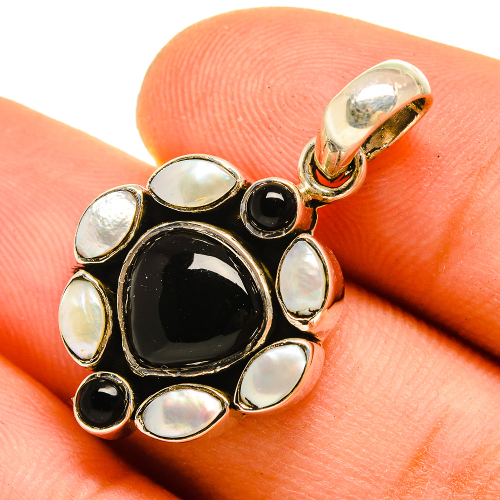 Black Onyx Pendants handcrafted by Anasilvercos - PD9793