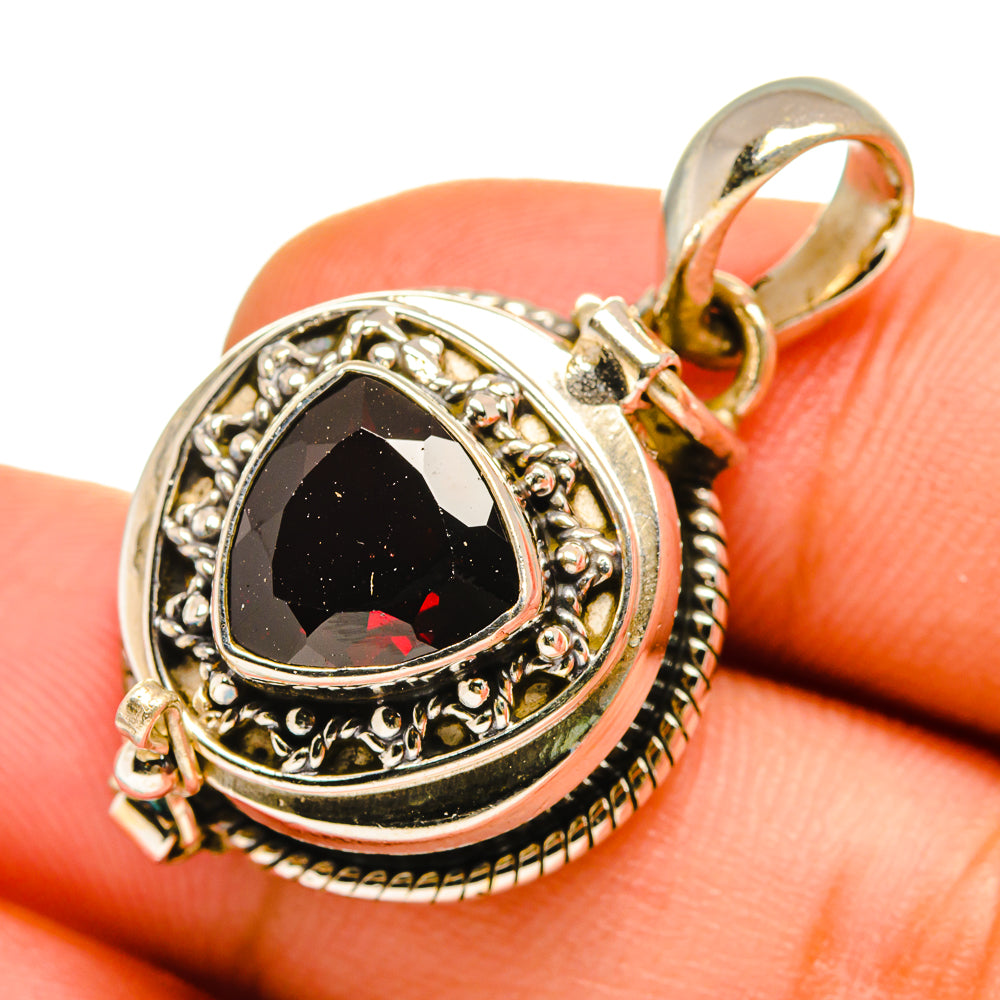 Garnet Pendants handcrafted by Anasilvercos - PD9867