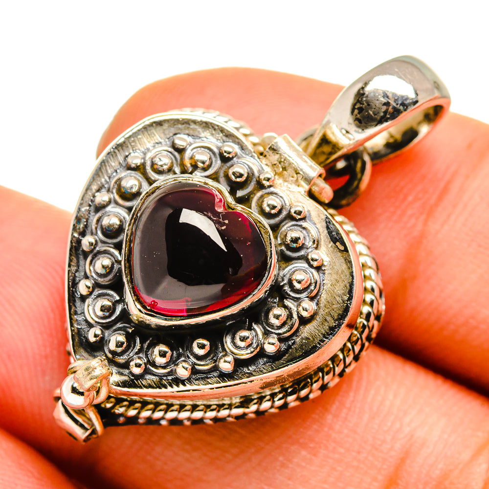 Garnet Pendants handcrafted by Anasilvercos - PD9950