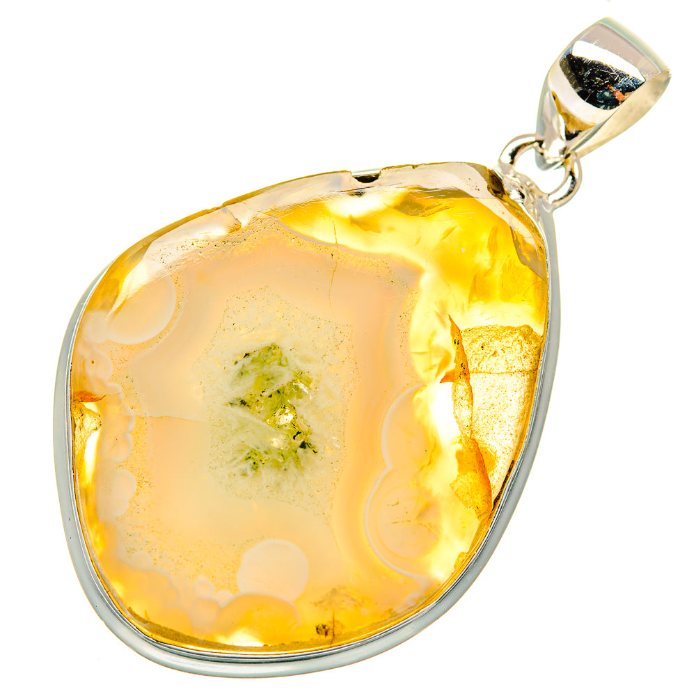 White Geode Slice Pendants handcrafted by Anasilvercos - PD10150
