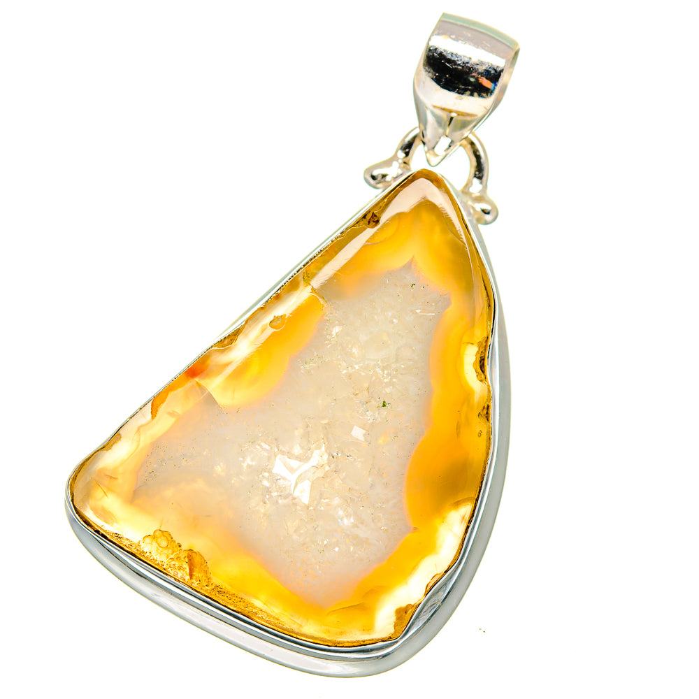 White Geode Slice Pendants handcrafted by Anasilvercos - PD16300