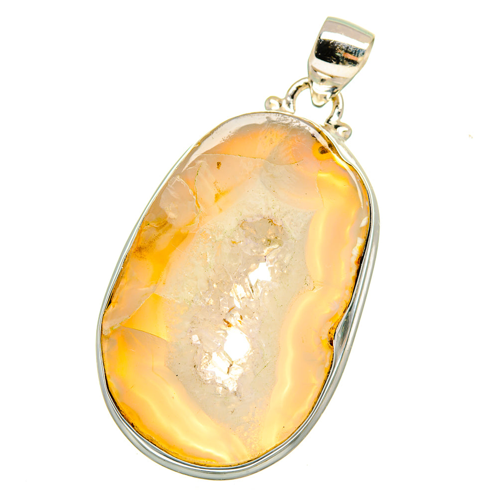 White Geode Slice Pendants handcrafted by Anasilvercos - PD16459 - Photo 2