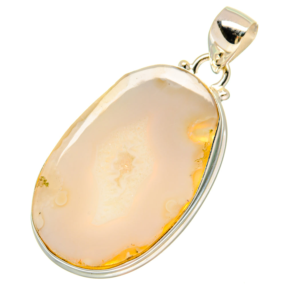 White Geode Slice Pendants handcrafted by Anasilvercos - PD16882 - Photo 2