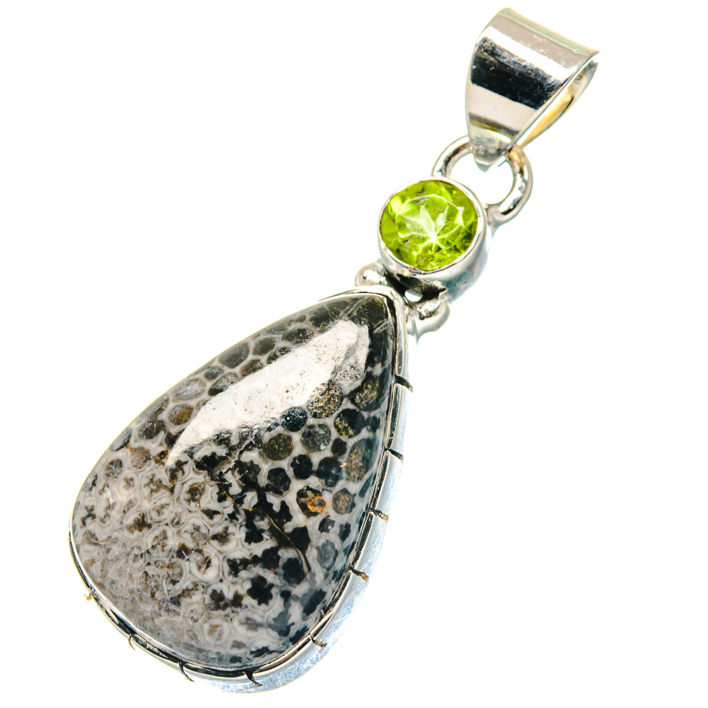 Stingray Coral Pendants handcrafted by Anasilvercos - PD19318