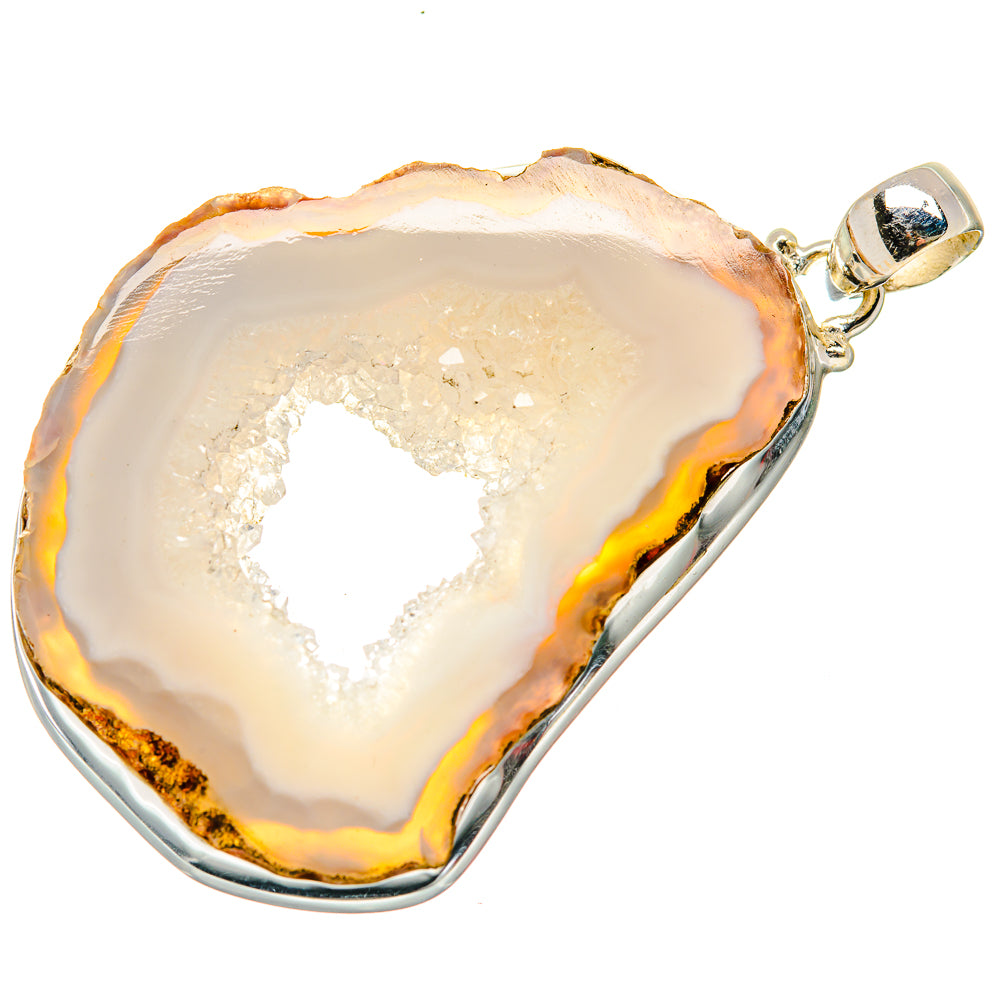 White Geode Slice Pendants handcrafted by Anasilvercos - PD19970