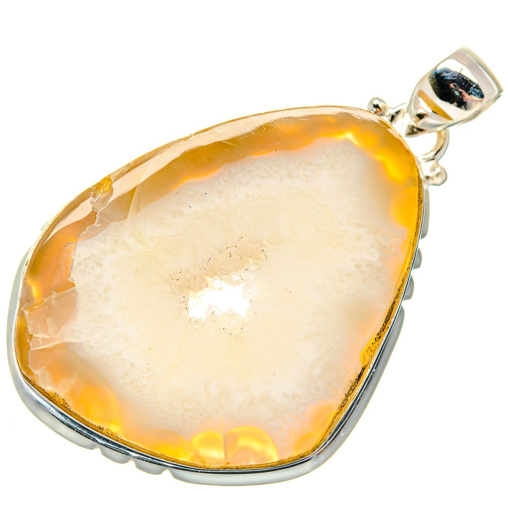 White Geode Slice Pendants handcrafted by Anasilvercos - PD19999 - Photo 2