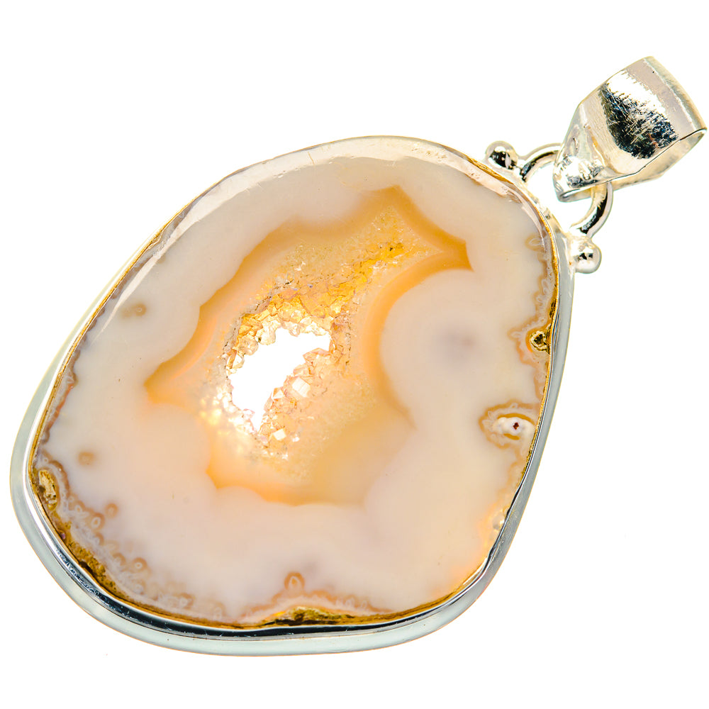 White Geode Slice Pendants handcrafted by Anasilvercos - PD20384