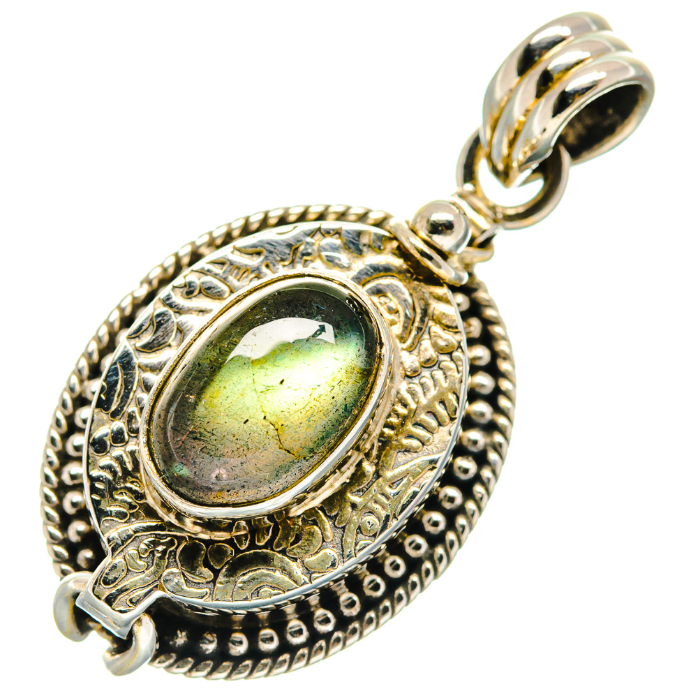Labradorite Pendants handcrafted by Anasilvercos - PD20885