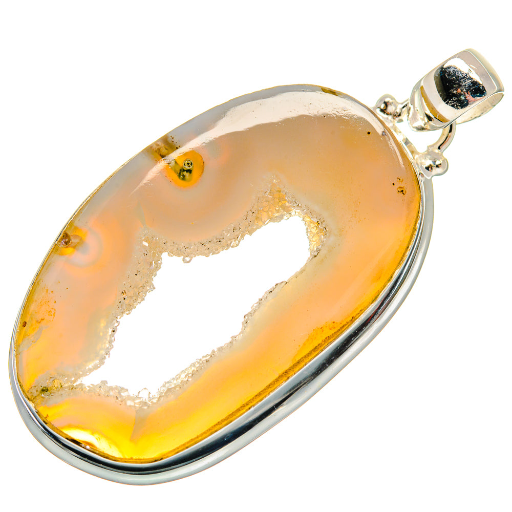 White Geode Slice Pendants handcrafted by Anasilvercos - PD21206 - Photo 2