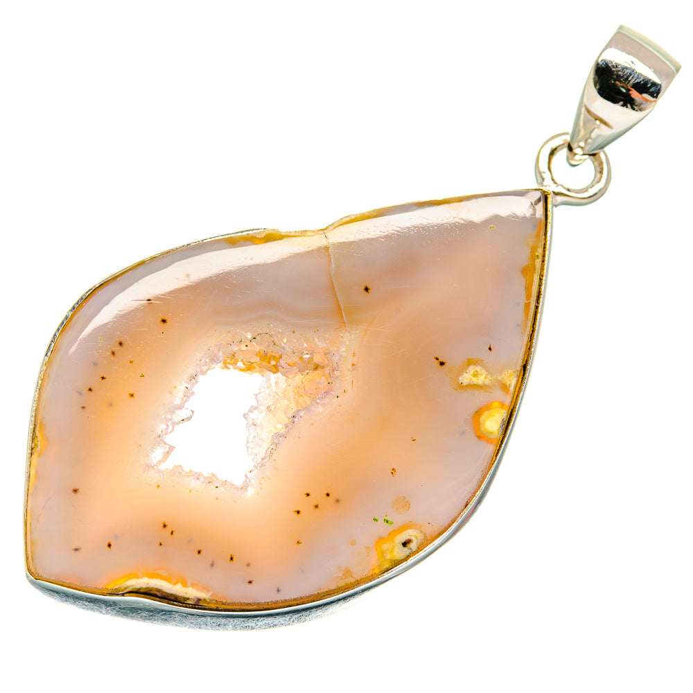 White Geode Slice Pendants handcrafted by Anasilvercos - PD22205 - Photo 2