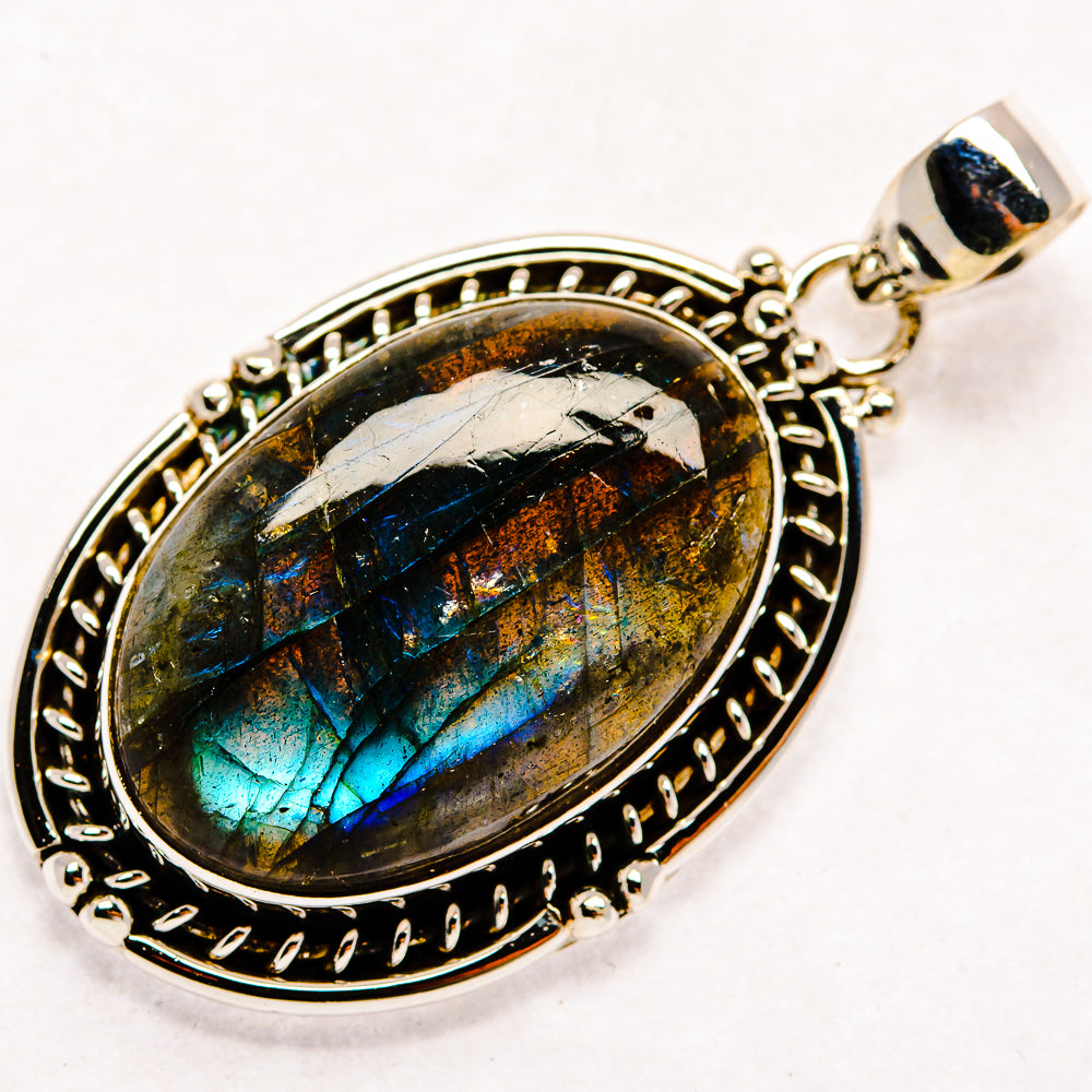 Labradorite Pendants handcrafted by Anasilvercos - PD22356 - Photo 2