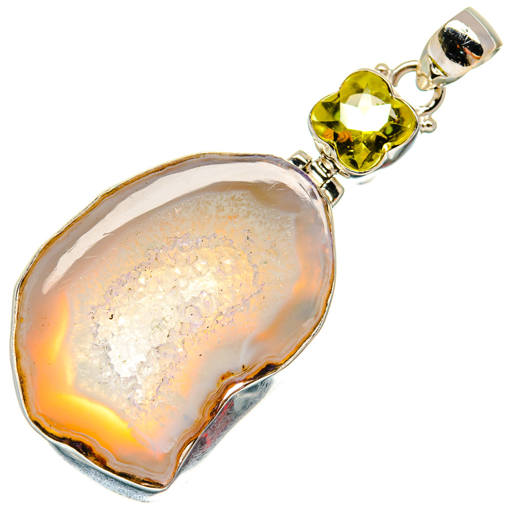 White Geode Slice Pendants handcrafted by Anasilvercos - PD22417 - Photo 2