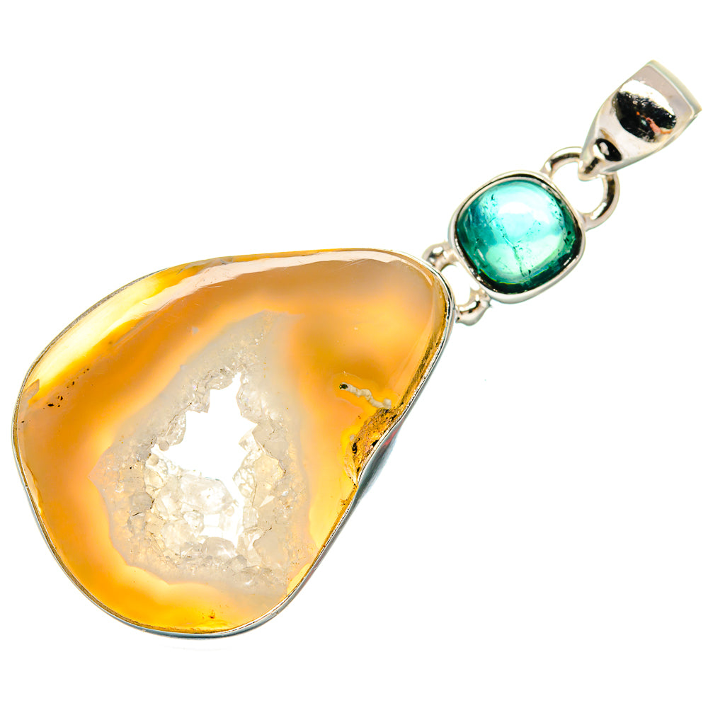 White Geode Slice Pendants handcrafted by Anasilvercos - PD22431 - Photo 2