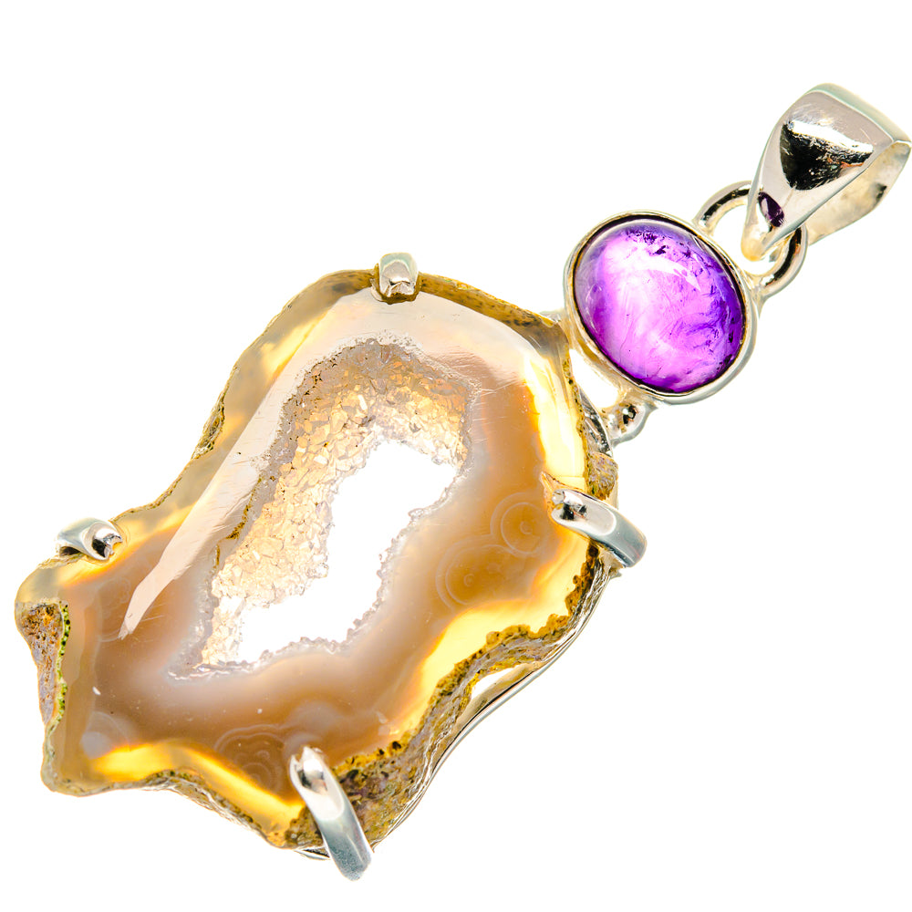 White Geode Slice Pendants handcrafted by Anasilvercos - PD22450 - Photo 2