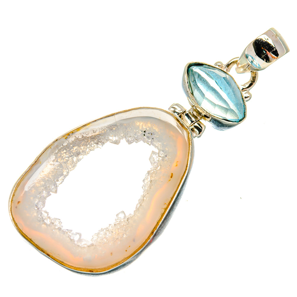 White Geode Slice Pendants handcrafted by Anasilvercos - PD22473 - Photo 2