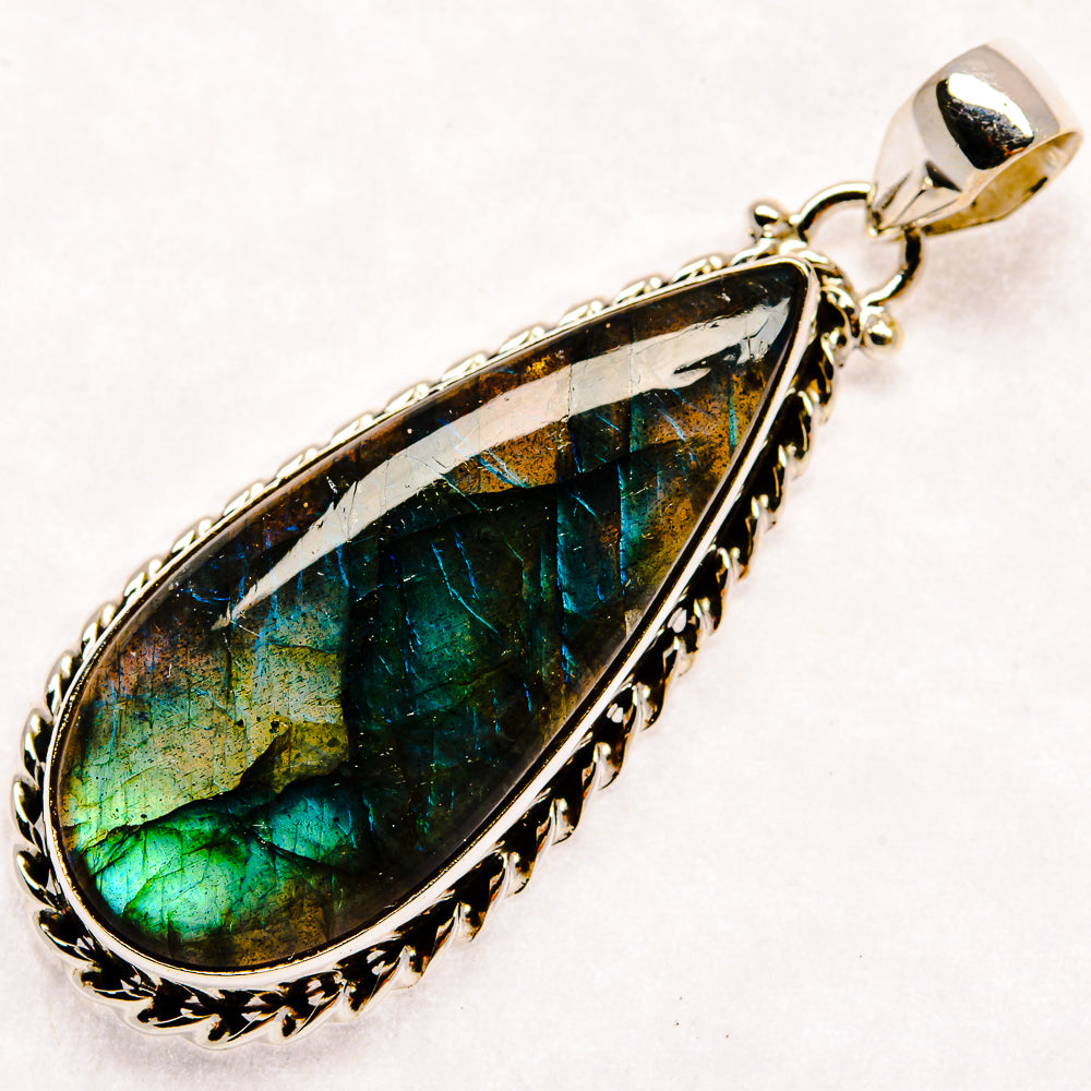 Labradorite Pendants handcrafted by Anasilvercos - PD22604 - Photo 2