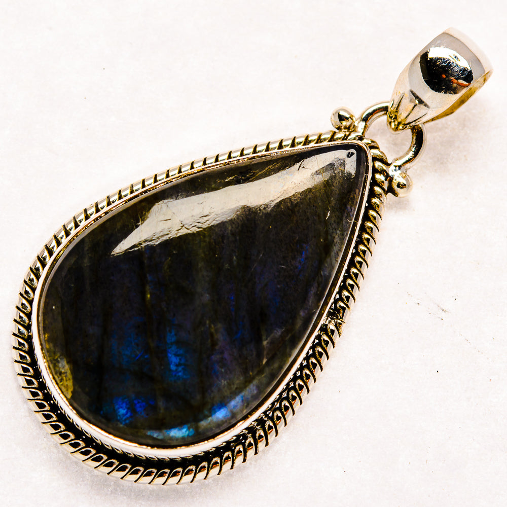 Labradorite Pendants handcrafted by Anasilvercos - PD22901 - Photo 2