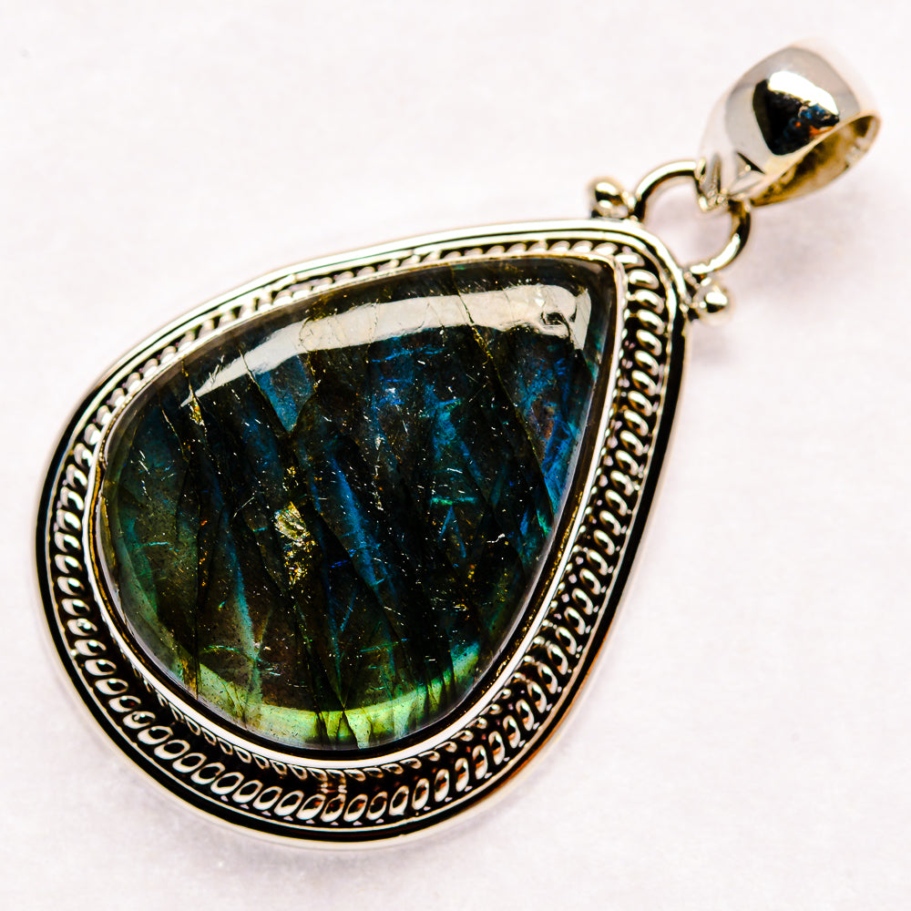 Labradorite Pendants handcrafted by Anasilvercos - PD23039 - Photo 2
