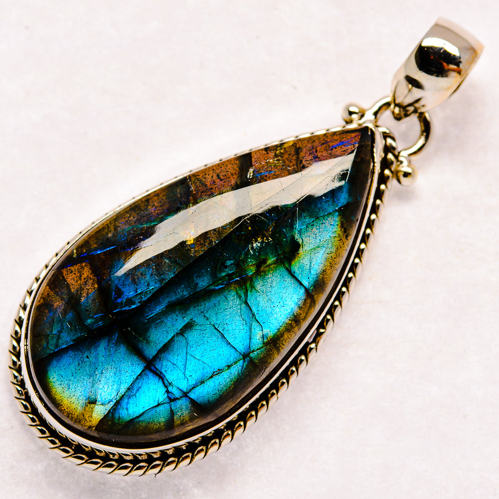 Labradorite Pendants handcrafted by Anasilvercos - PD23137 - Photo 2