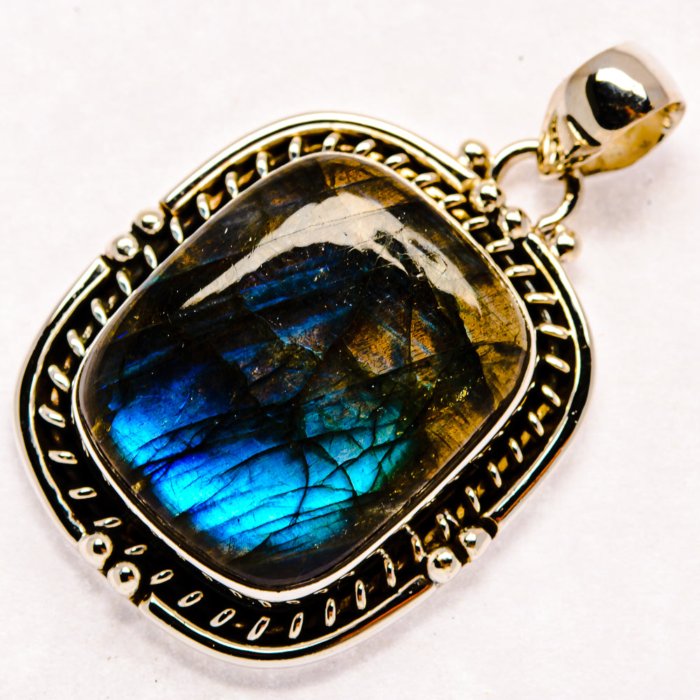 Labradorite Pendants handcrafted by Anasilvercos - PD23145 - Photo 2