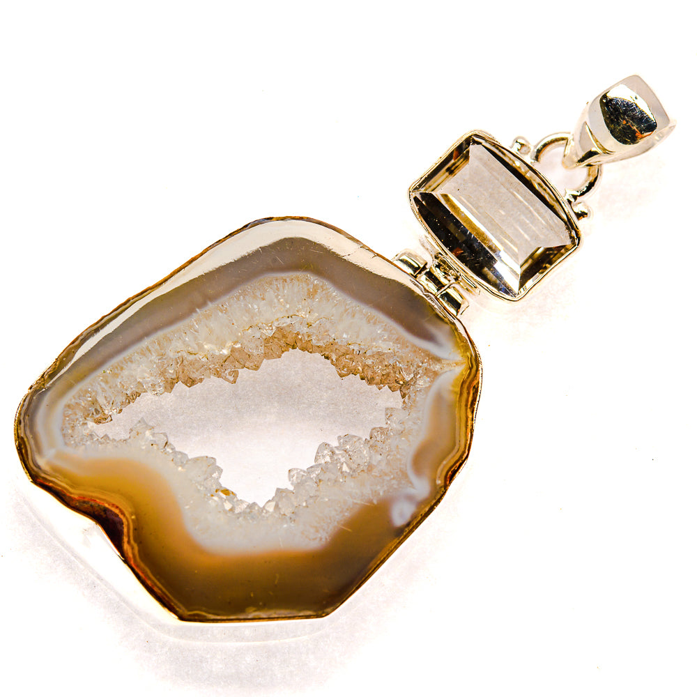 White Geode Slice Pendants handcrafted by Anasilvercos - PD23462 - Photo 2