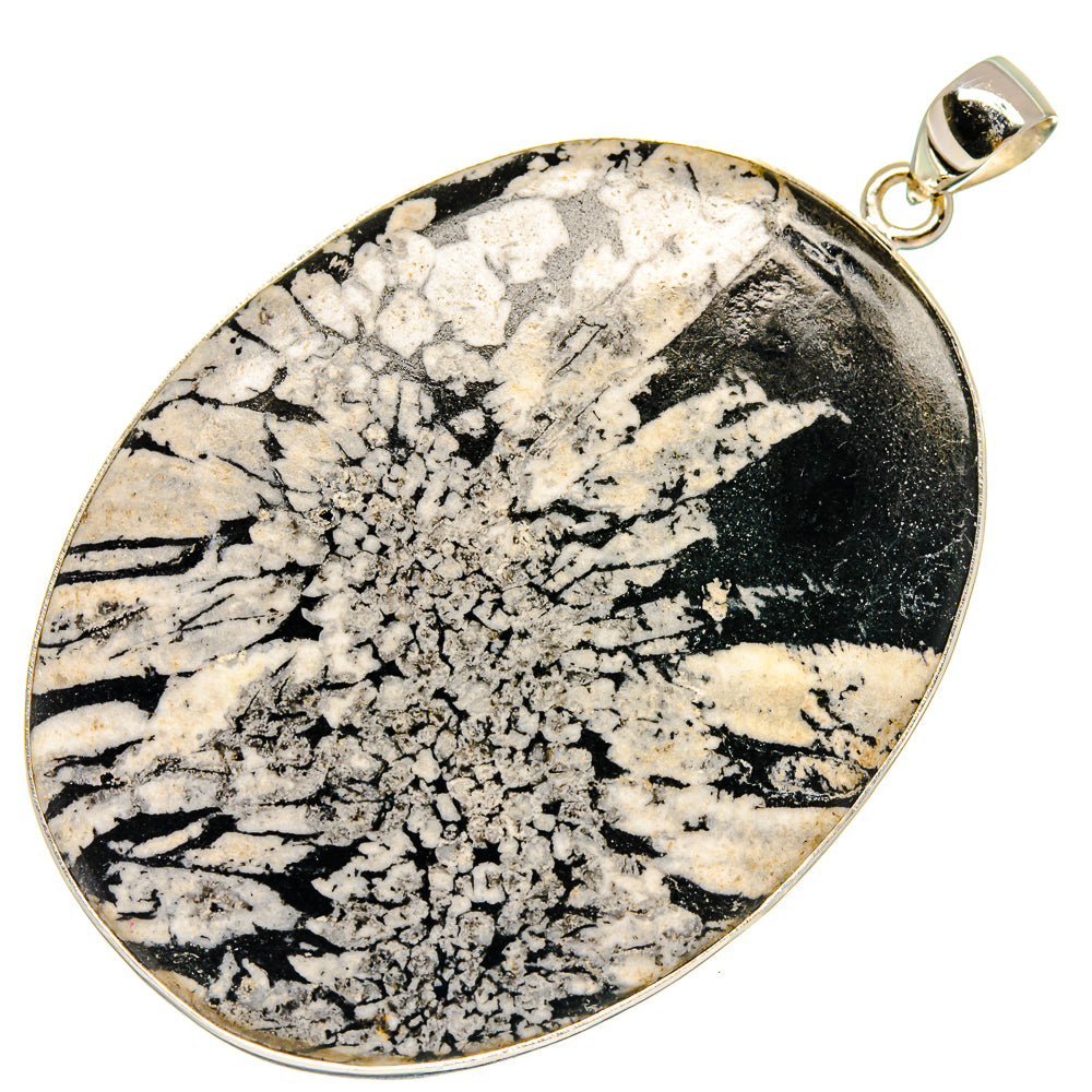 Chrysanthemum Stone Pendants handcrafted by Anasilvercos - PD23818 - Photo 2