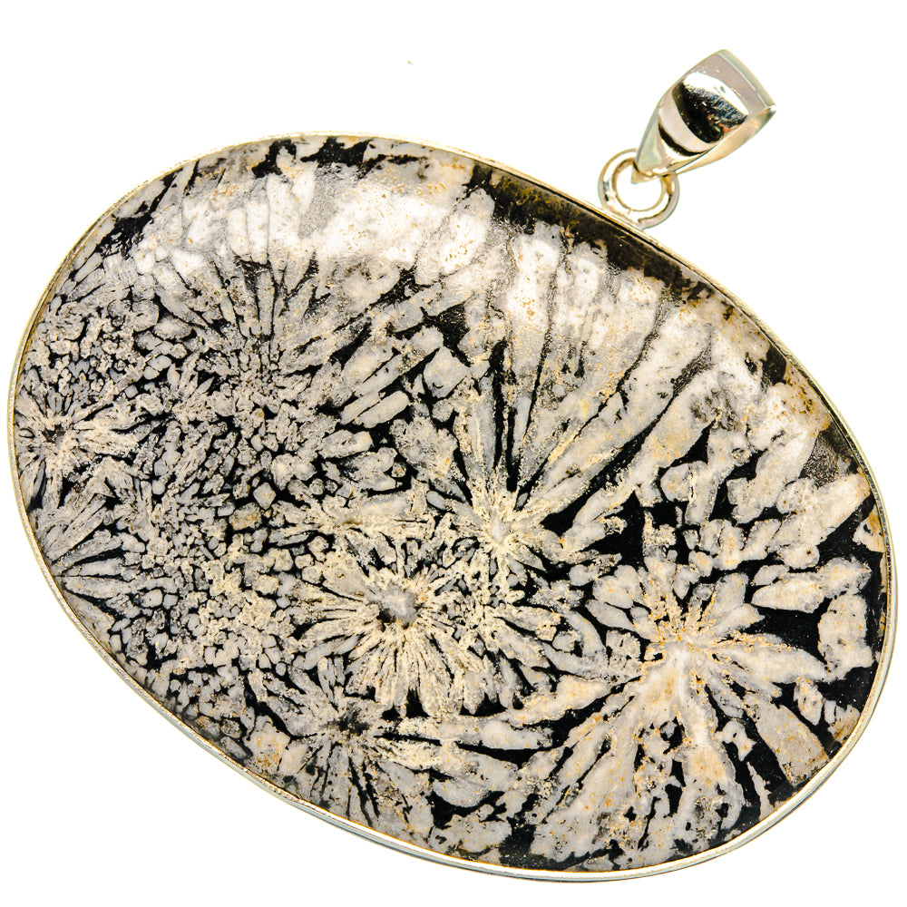 Chrysanthemum Stone Pendants handcrafted by Anasilvercos - PD23821 - Photo 2