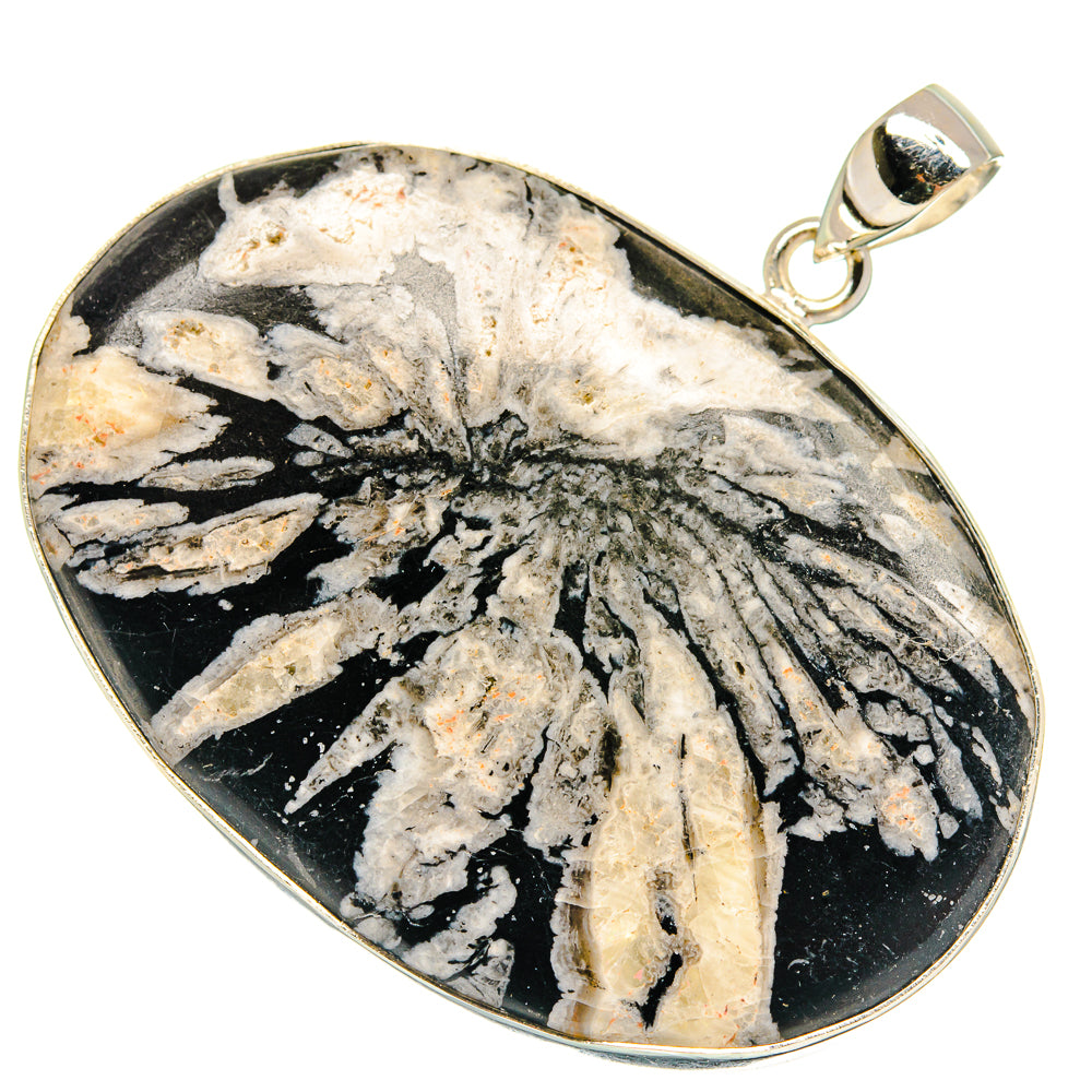 Chrysanthemum Stone Pendants handcrafted by Anasilvercos - PD23830 - Photo 2