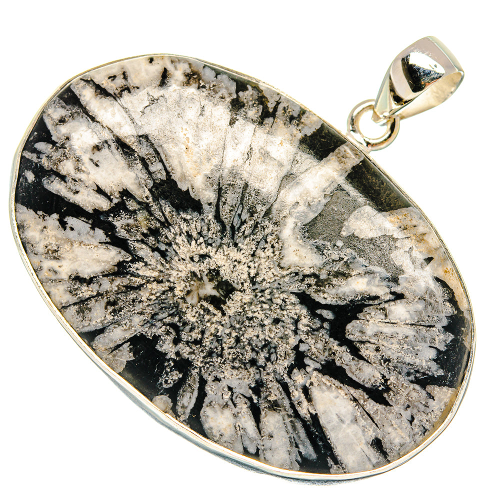 Chrysanthemum Stone Pendants handcrafted by Anasilvercos - PD23831 - Photo 2