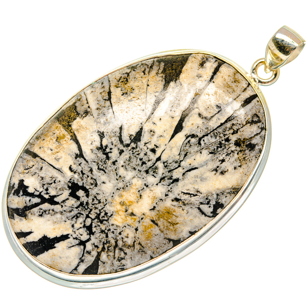 Chrysanthemum Stone Pendants handcrafted by Anasilvercos - PD23833 - Photo 2