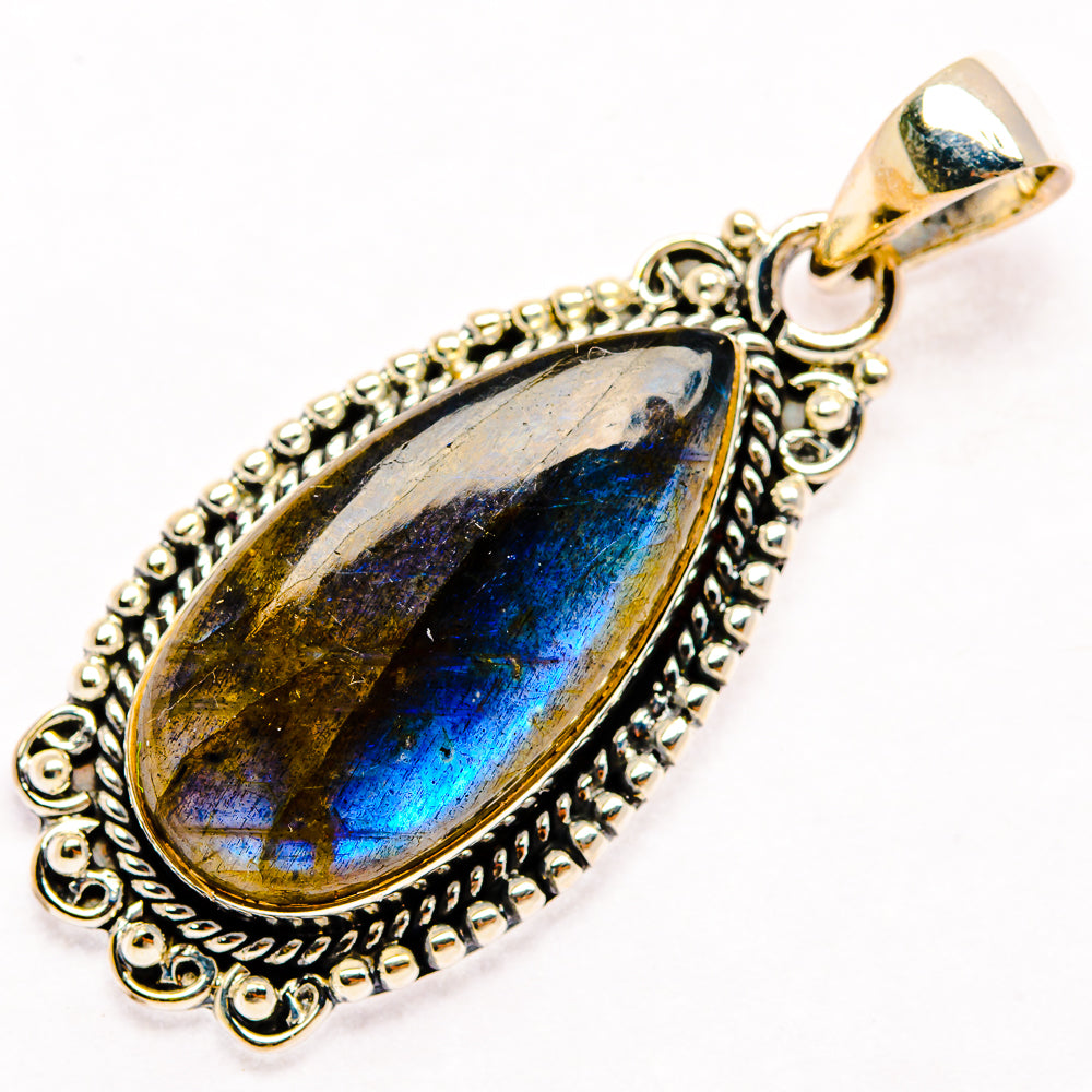Labradorite Pendants handcrafted by Anasilvercos - PD26801 - Photo 2