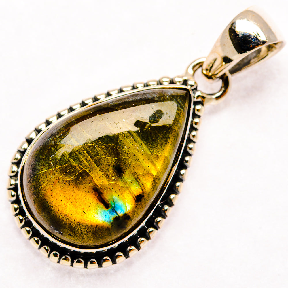 Labradorite Pendants handcrafted by Anasilvercos - PD26803 - Photo 2