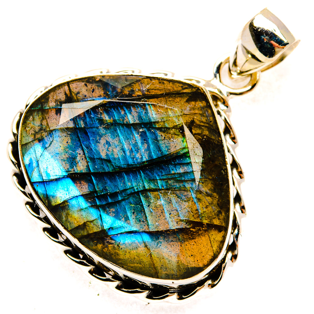 Labradorite Pendants handcrafted by Anasilvercos - PD28830 - Photo 2