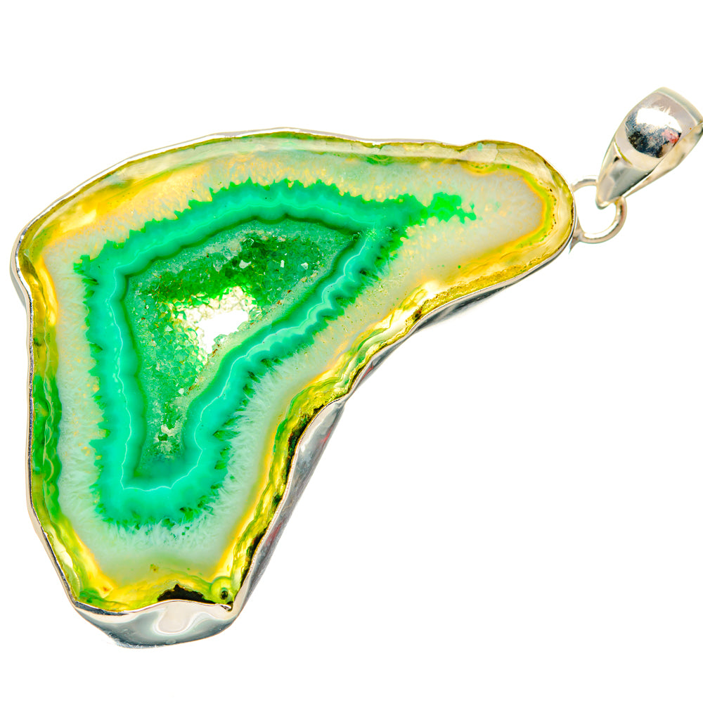 Green Geode Slice Pendants handcrafted by Anasilvercos - PD29046 - Photo 2