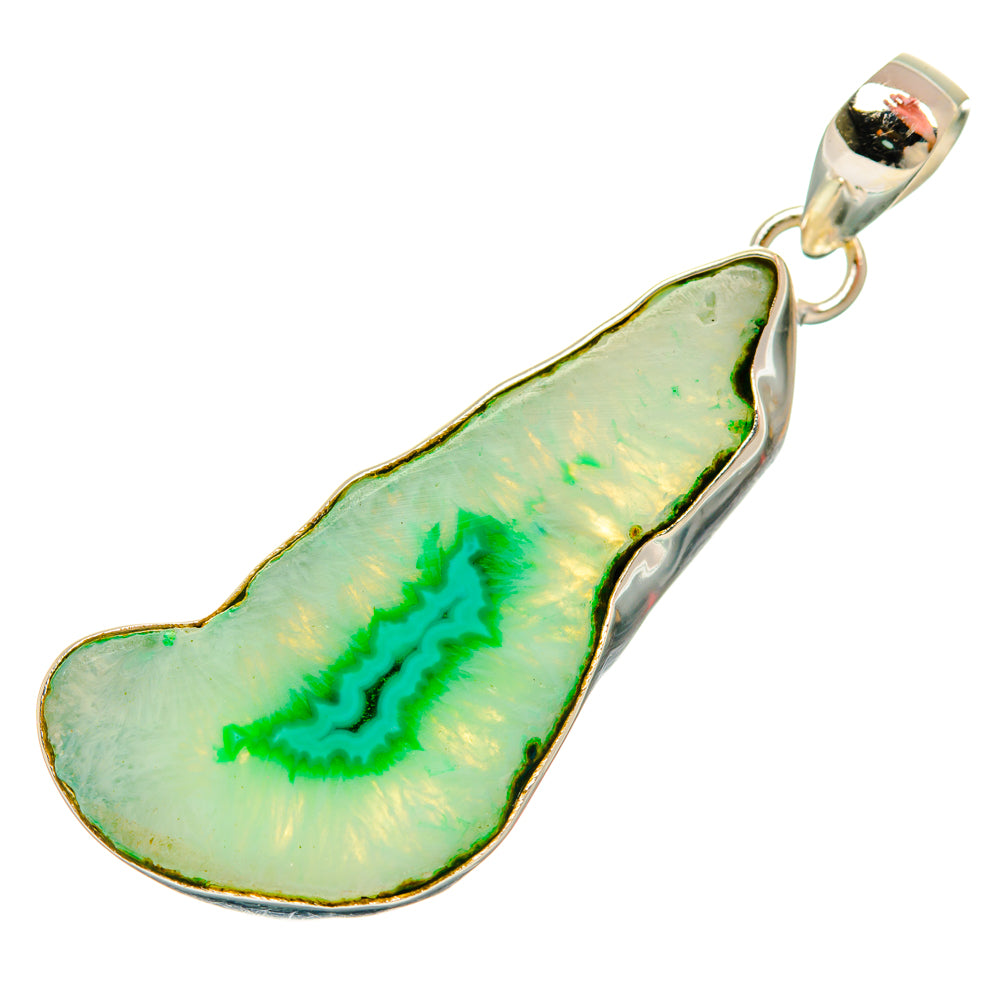 Green Geode Slice Pendants handcrafted by Anasilvercos - PD29179 - Photo 2