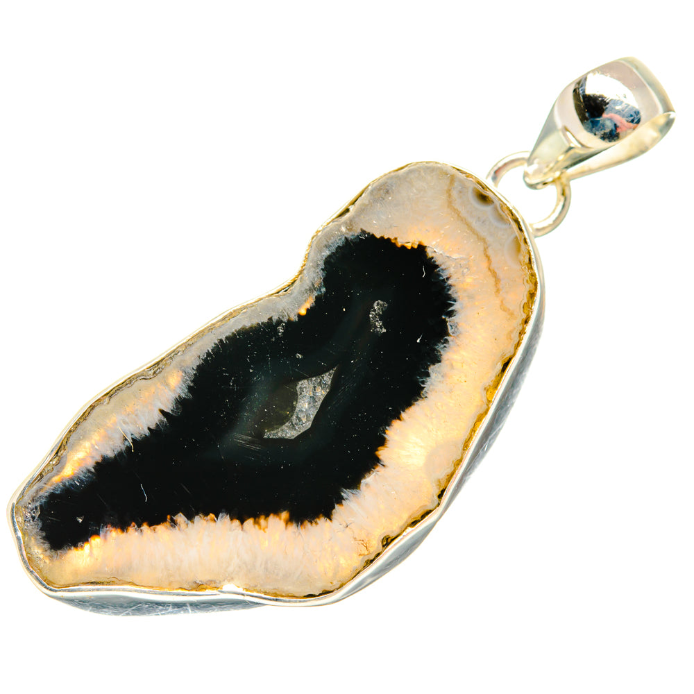 Black Geode Slice Pendants handcrafted by Anasilvercos - PD29186 - Photo 2