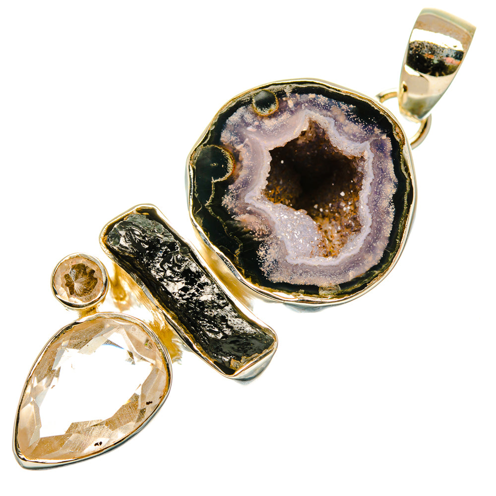 Coconut Geode Slice Pendants handcrafted by Anasilvercos - PD29816 - Photo 2