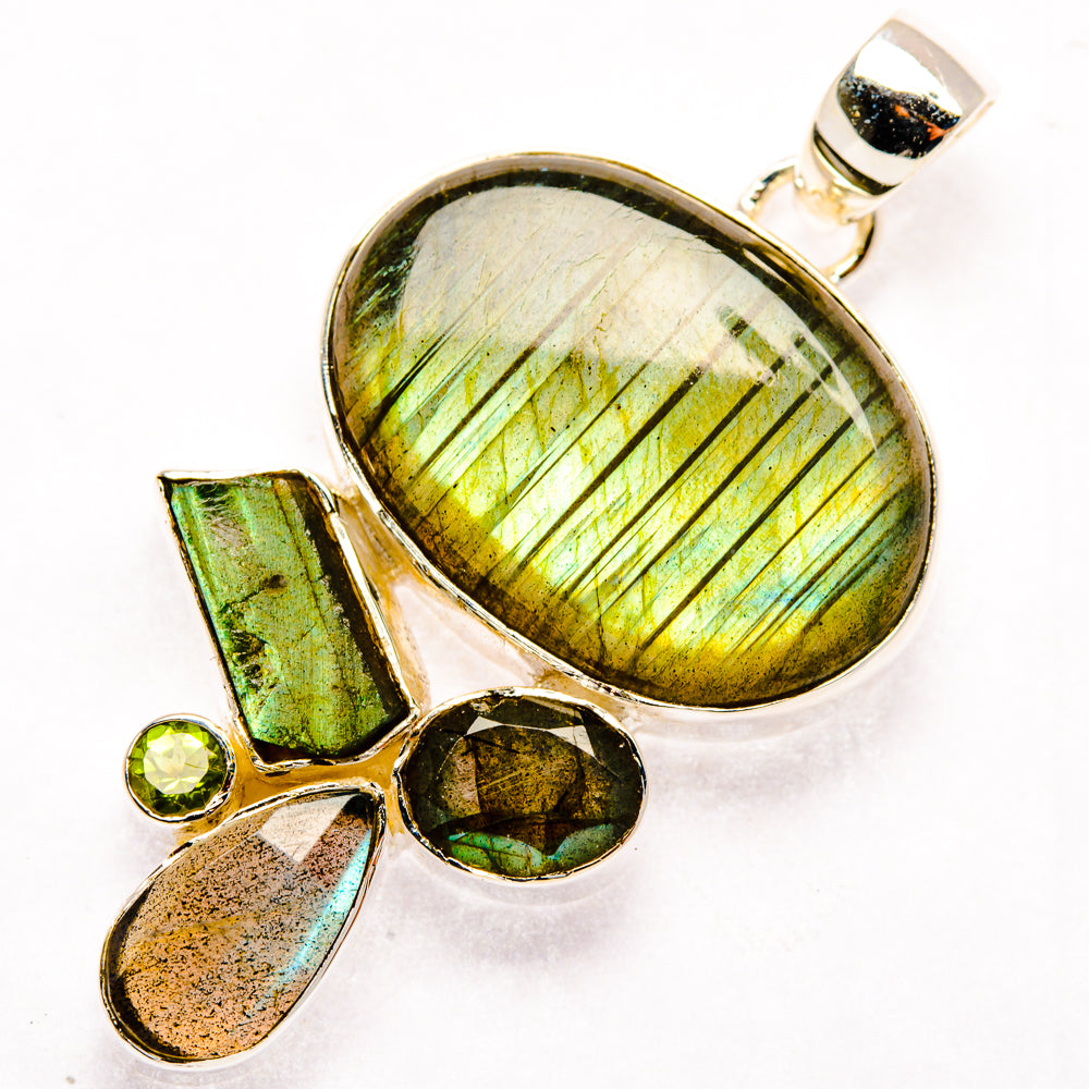 Labradorite Pendants handcrafted by Anasilvercos - PD30076 - Photo 2
