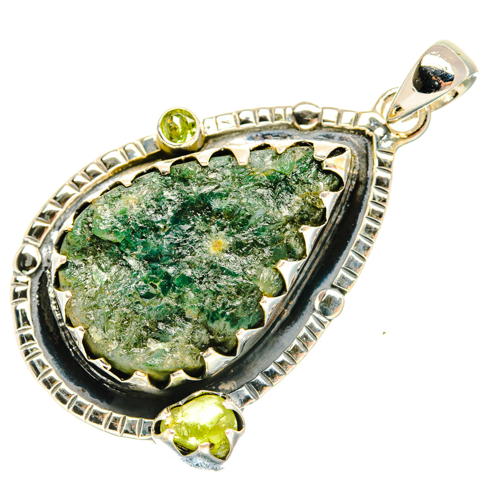 Green Tourmaline Pendants handcrafted by Anasilvercos - PD30516 - Photo 2