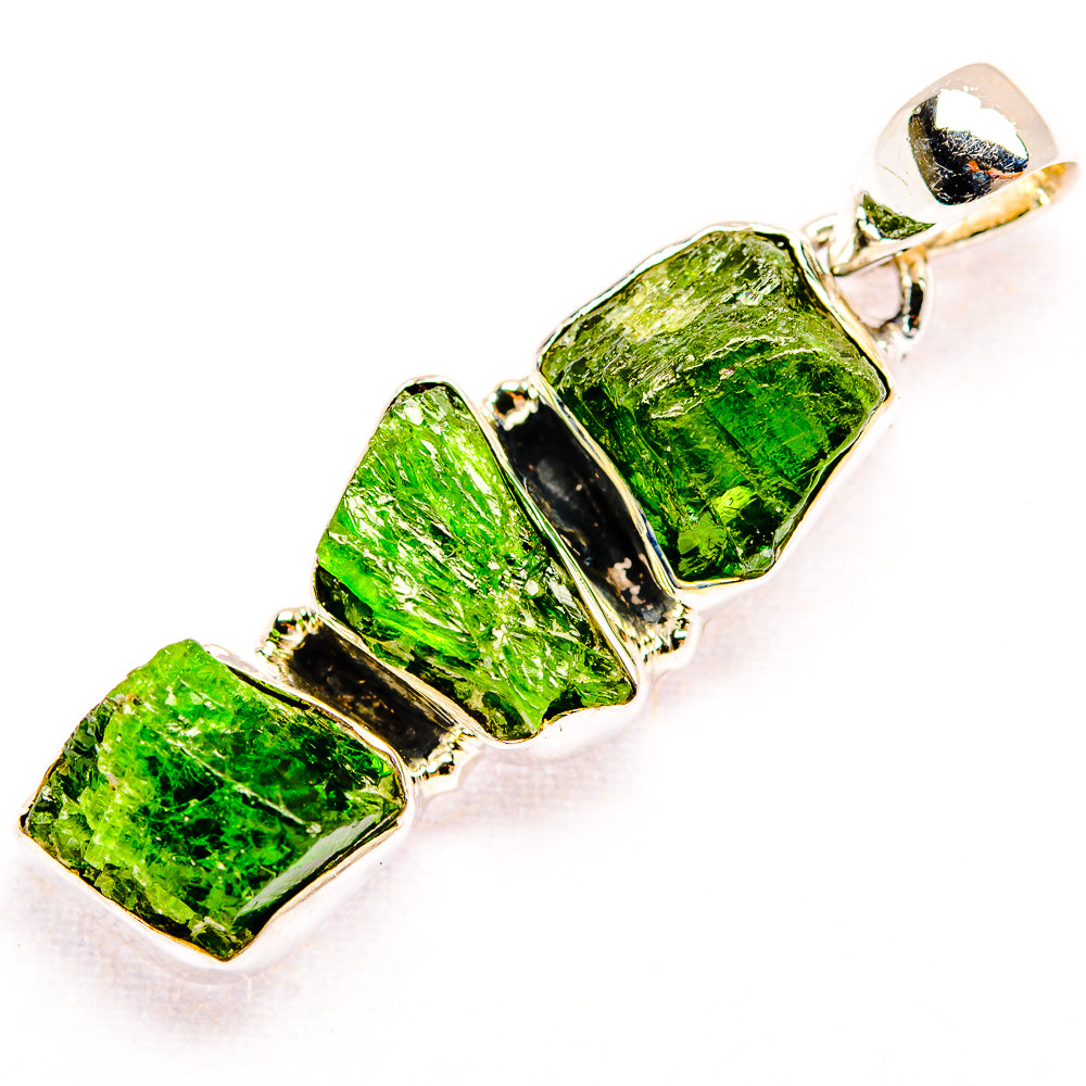 Chrome Diopside Pendants handcrafted by Anasilvercos - PD32147 - Photo 2