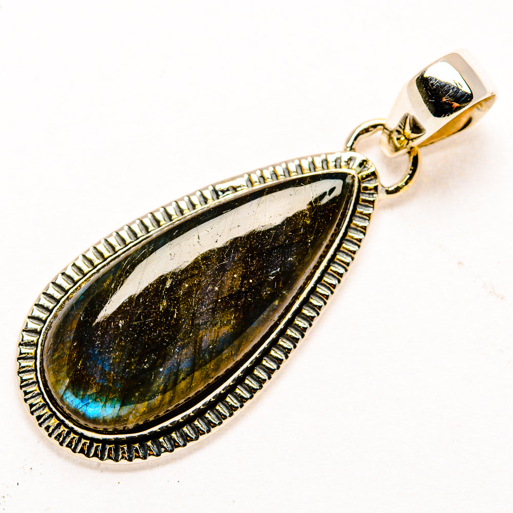 Labradorite Pendants handcrafted by Anasilvercos - PD34231 - Photo 2
