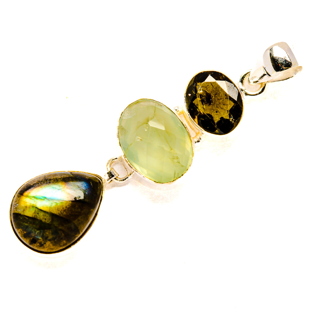 Labradorite Pendants handcrafted by Anasilvercos - PD34238 - Photo 2